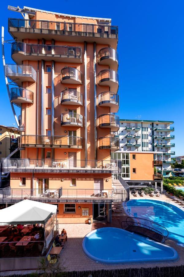 Hotel Sheila Lido di Jesolo Dış mekan fotoğraf