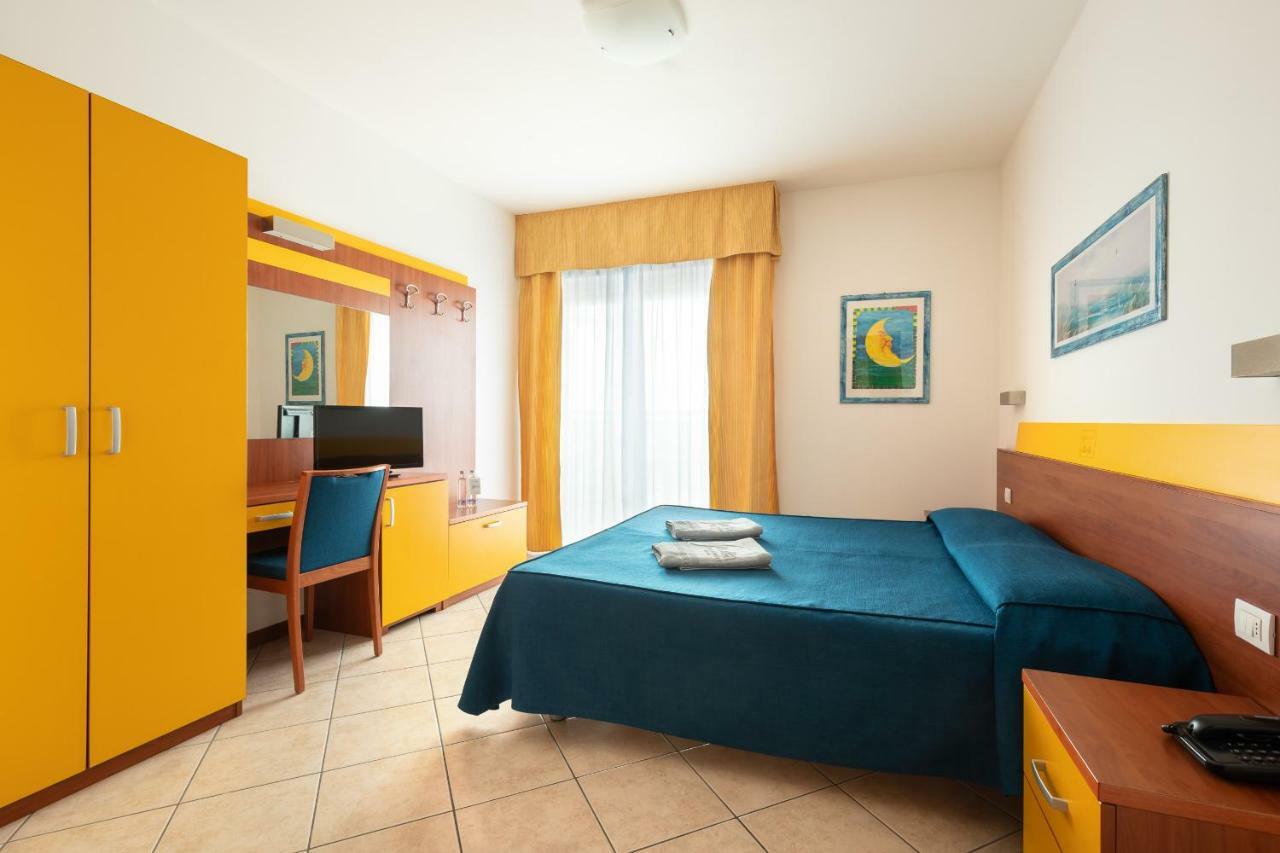 Hotel Sheila Lido di Jesolo Dış mekan fotoğraf